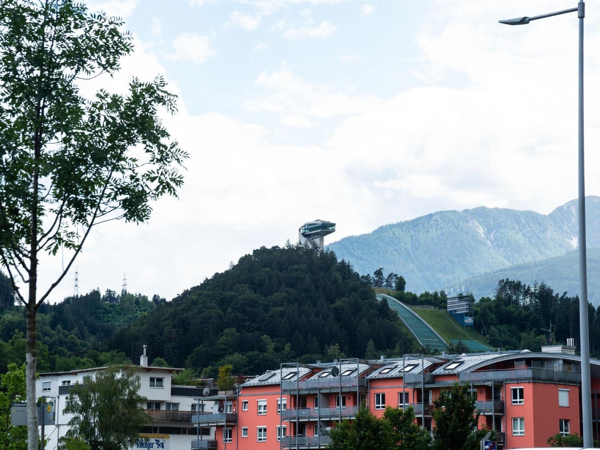 Gorgeous Apartment In Innsbruck Near Ambras Castle Exterior foto
